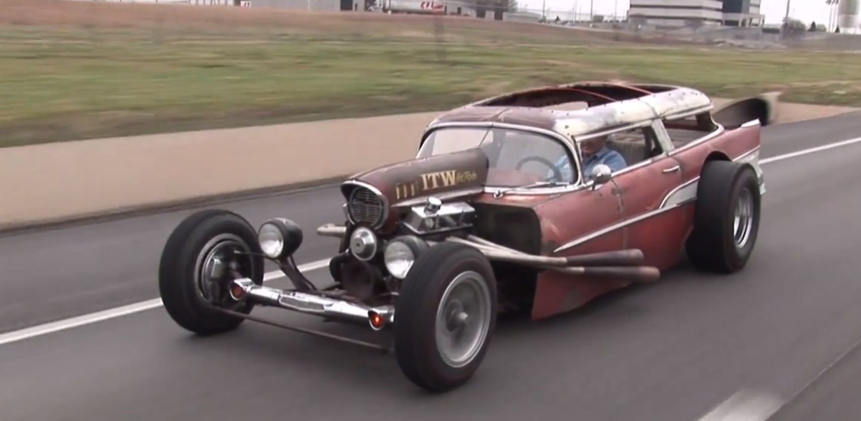 1957-chevrolet-wagon-turned-rat-rod-makes-an-amazing-santa-sled-video-90453_1.jpg