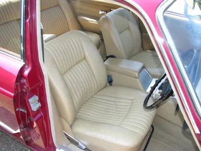 1970_Jaguar_XJ6_4.2_Series_1_-_Flickr_-_The_Car_Spy_(25).webp