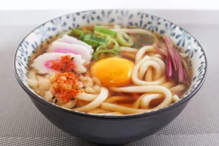 i16966-soupe-udon-a-l-oeuf.webp