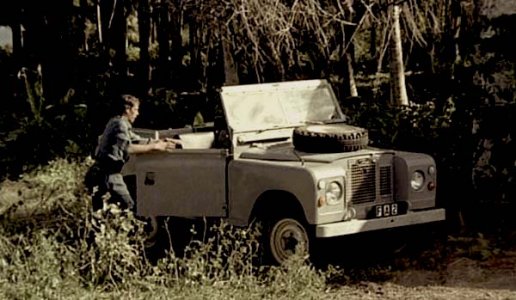 land-rover-laventure-cest-laventure-1972.jpg