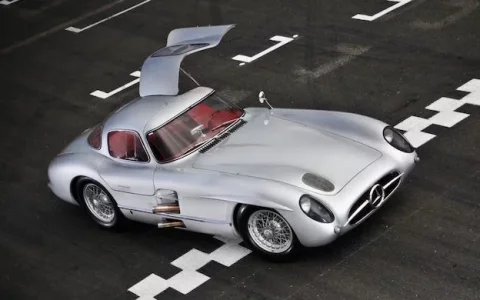 Coupé 300 SLR Uhlenhaut copie.webp