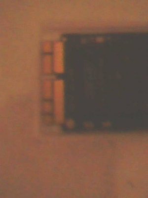 connecteurs du SSD interne original du mac book air début 2015.jpg
