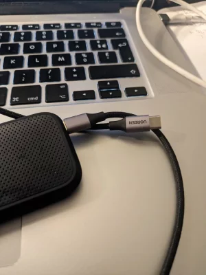 câble noir.webp câble noir.webp