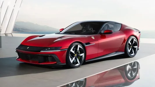 ferrari-12-cilindri_100928204.webp