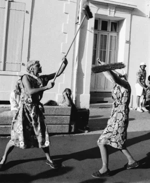 Bagarre-femmes-au-foyer.webp