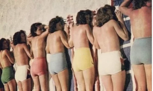 topless.webp