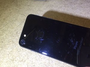 iPhone-7-jet-black-back-2.jpg