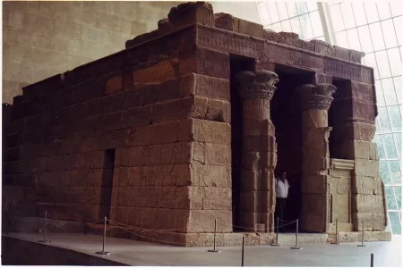 Met NYC 1998 USA.webp