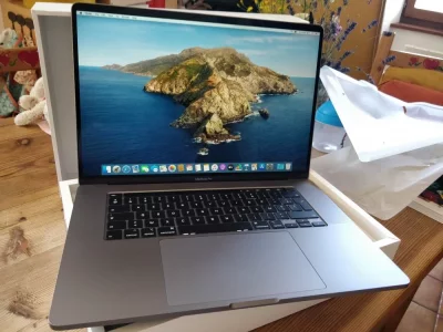 mbp16.webp