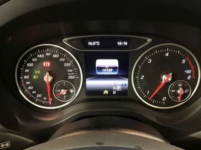Copie de MERCEDES-BENZ-GLA-13.webp