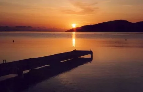 coucher-soleil-mer-baie-corse-13655.webp