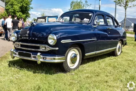 Ford-Vedette-Rétros-du-Plateau.webp