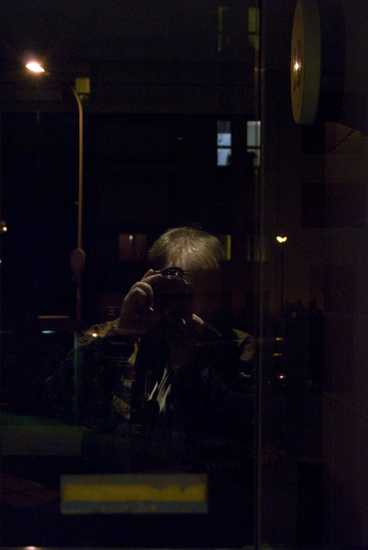 DSC_1616_autoportrait_au_16_la_nuit_BDef.jpg