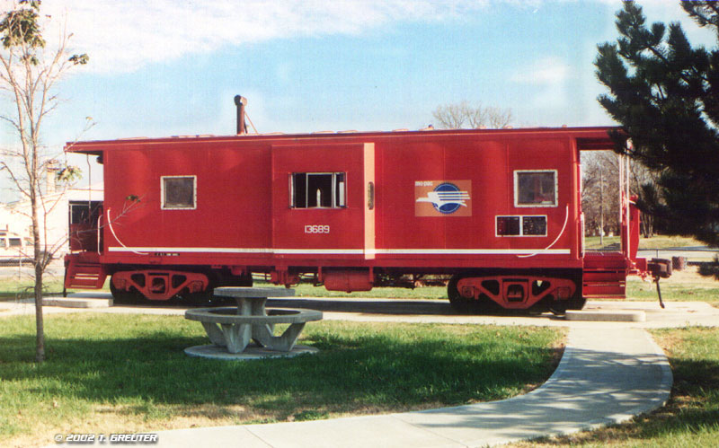 mp13689_f.jpg