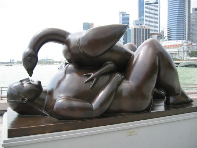 nakedstatue1sm.JPG