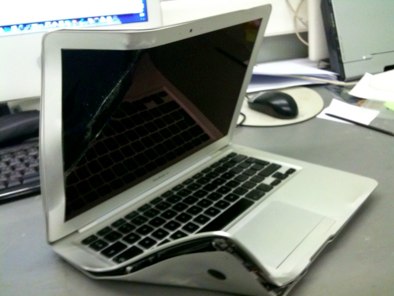 macbook-air-bus-20091127-203134.jpg