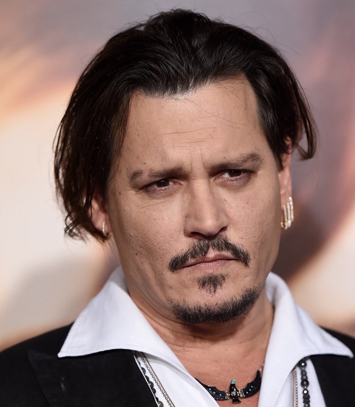 moustache-johnny-depp-petit-bouc-au-menton.jpg