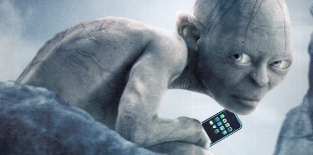 2301322-serie-d-ete-mon-smartphone-mon-precieux.jpg