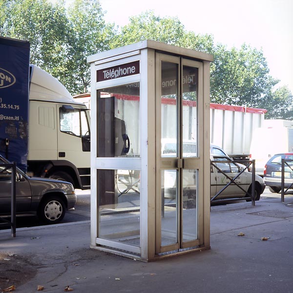 telephone-1.jpg