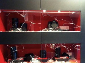 Leica-store-Moscow-robbed-4-300x223.jpg
