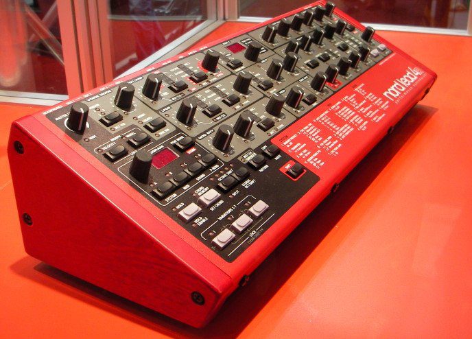 Nord-Lead-4-Rack-2.jpg